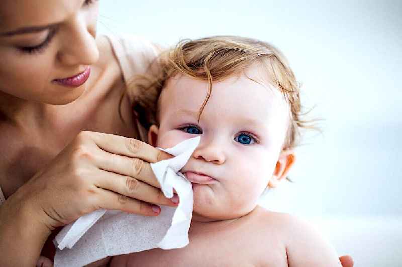 Are baby wipes good for makeup removal