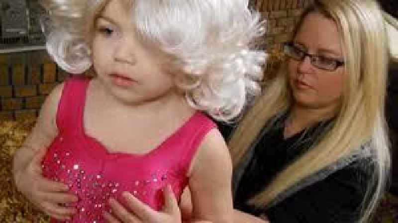 Are child beauty pageants ethical