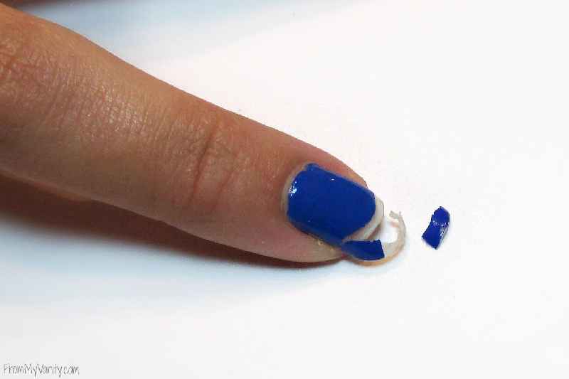Can a torn nail repair itself