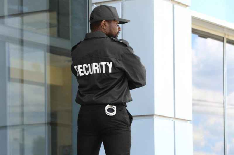 Can you defend yourself as a security guard