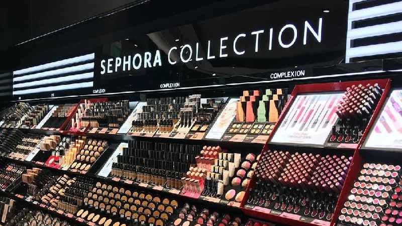 Can you schedule a makeover at Sephora