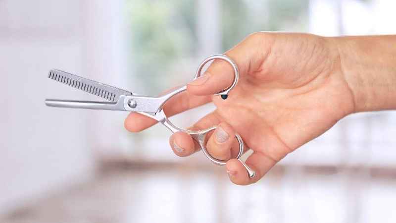 Do thinning shears permanently thin hair
