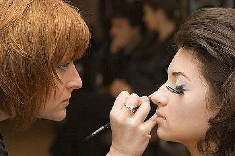 Do you need a license to be a freelance makeup artist in California