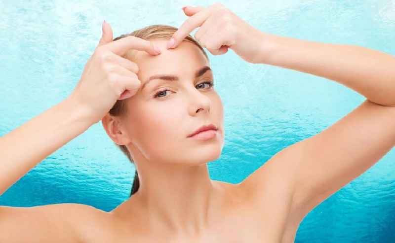 Does hot water reduce acne