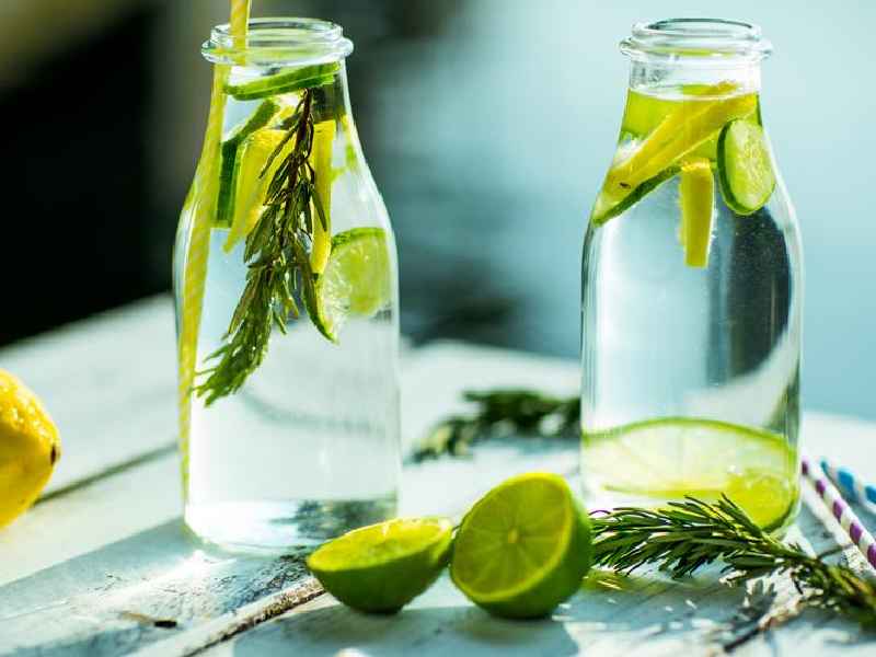 Does lemon water detox your body