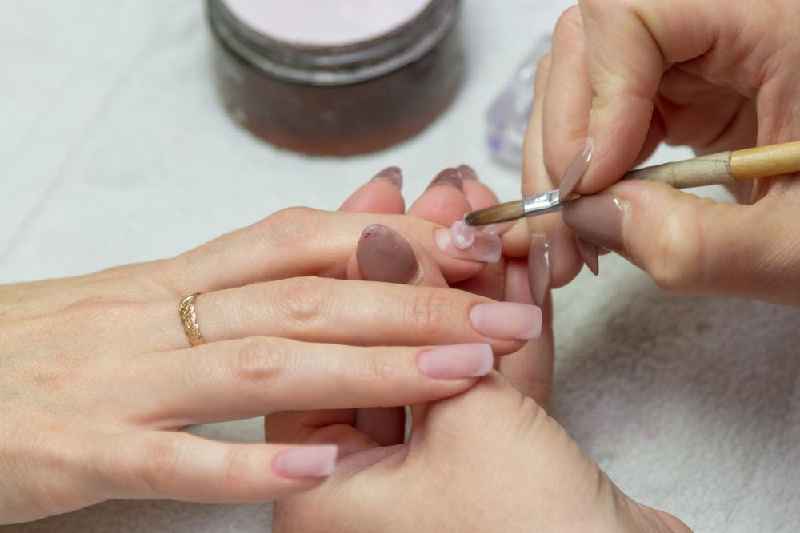 Does nail stamping need special polish