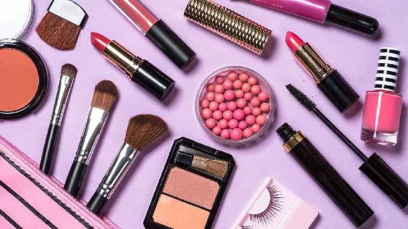 Does the FDA regulate beauty products