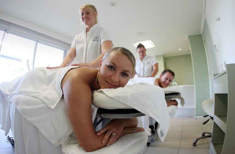 How can I make a lot of money as a massage therapist