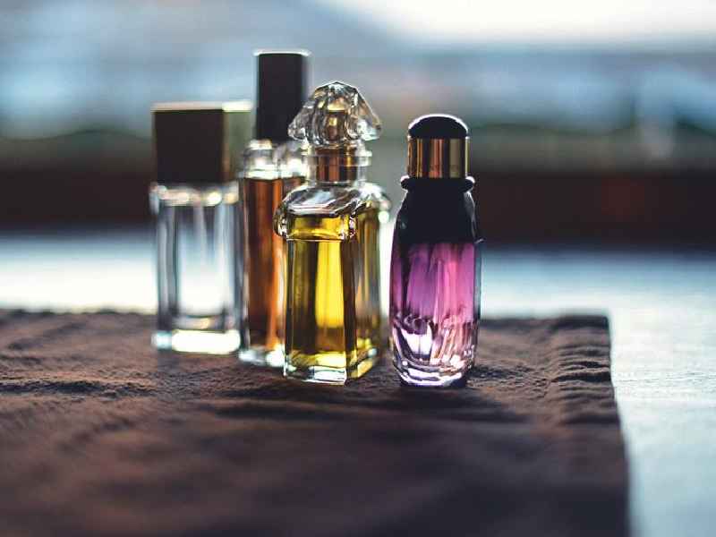 How do you atomize perfume oil