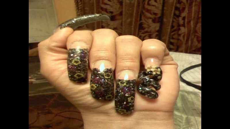 How do you do acrylic nails at home