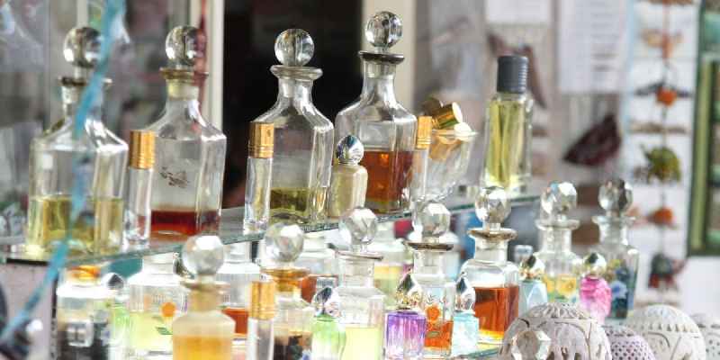 How do you evaluate perfume