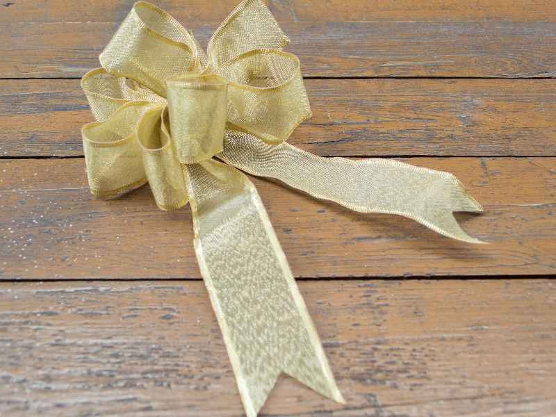 How do you make a ribbon sash