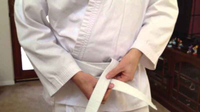 How do you make a sash belt