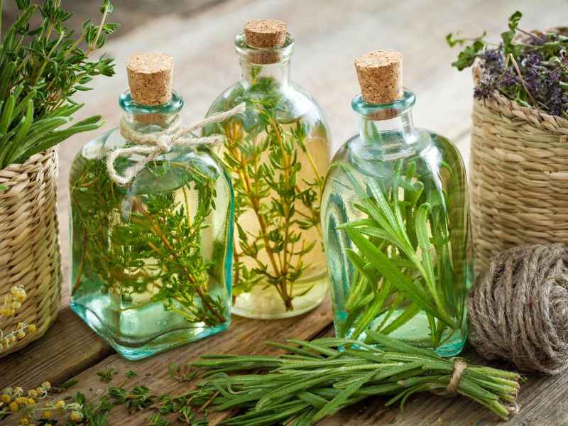 How do you make herbal perfume