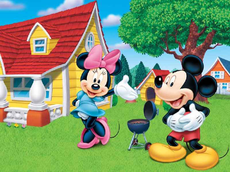 How do you make Mickey Mouse Minnie