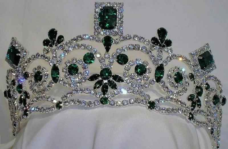 How do you wear a pageant crown