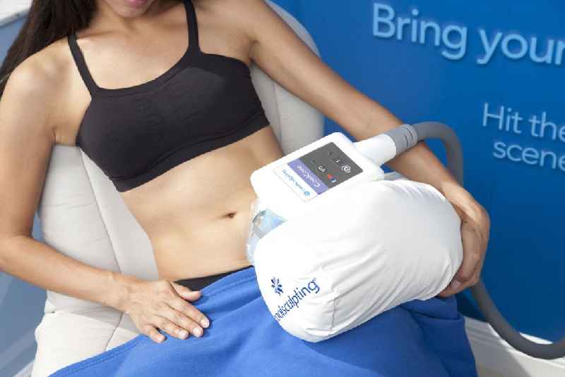 How many CoolSculpting treatments are needed for outer thighs