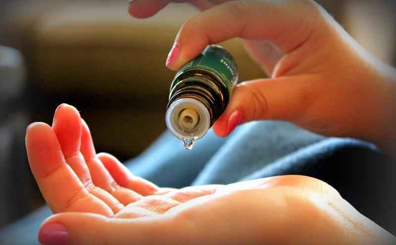How many essential oil drops in a teaspoon