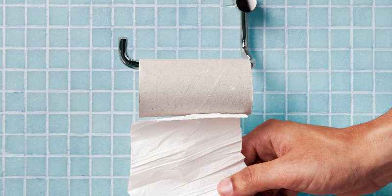 How should a woman wipe after poop