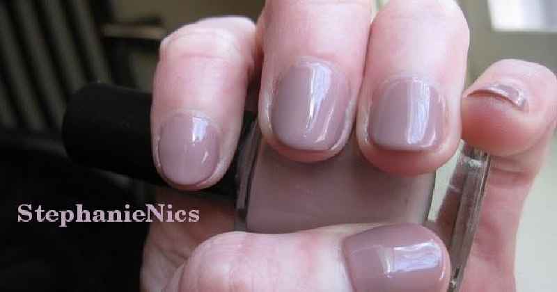 Is it better to file nails wet or dry