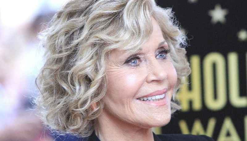 Is Jane Fonda still alive How old is she