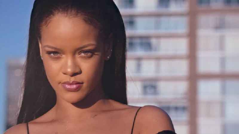 Is Rihanna the CEO of Fenty Beauty