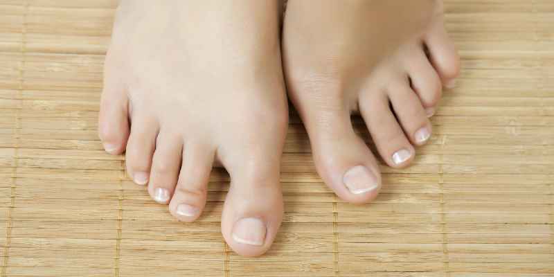 Should you pull off a broken toenail