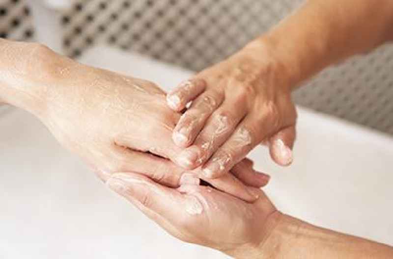 What are the beneficial effects of hand spa
