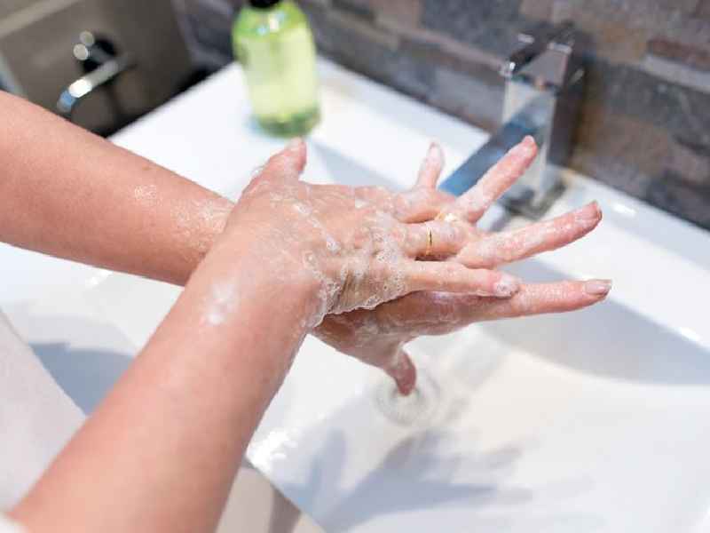 What are the six steps of hand washing