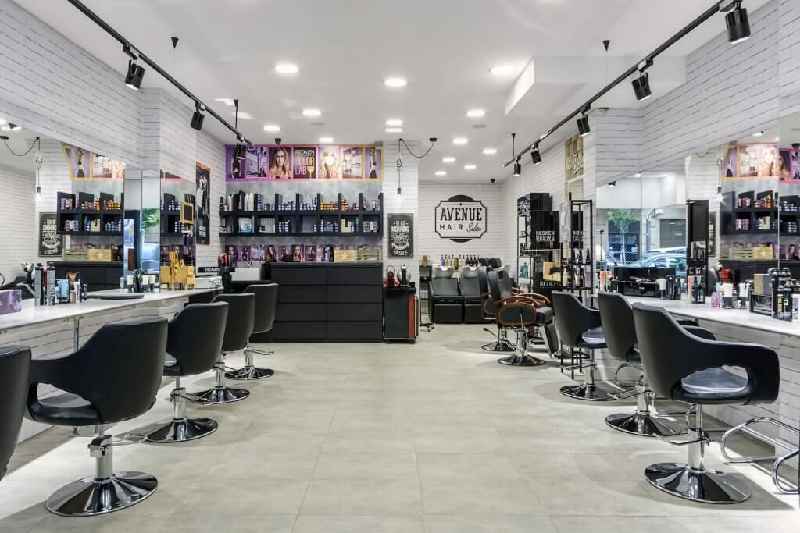 What are the weaknesses of a hair salon