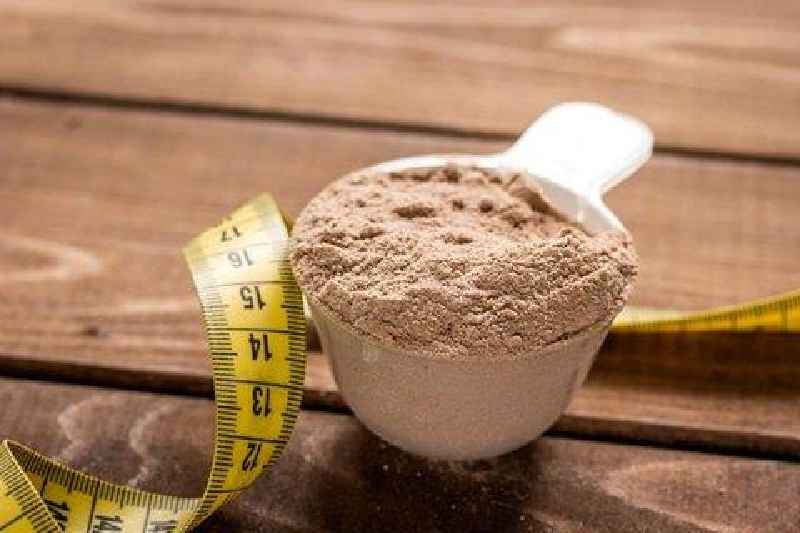 What can I mix with protein powder to lose weight
