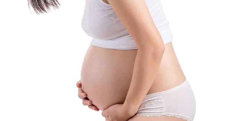 What causes a fetus to stop growing in the third trimester