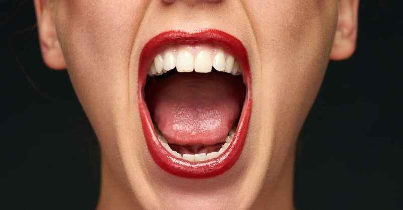 What causes poor oral hygiene