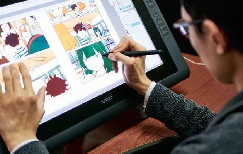 What do Webtoon artists use to draw