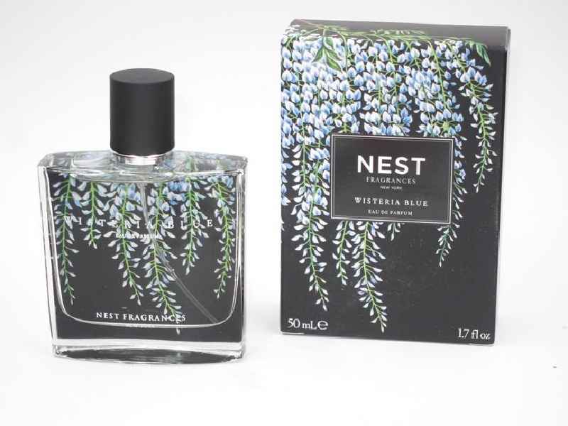 What does Nest wisteria blue smell like