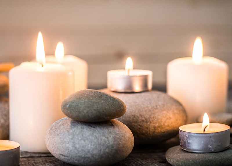 What essential oils are good for candles