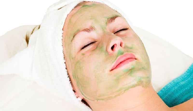 What happens if we apply aloe vera on face overnight