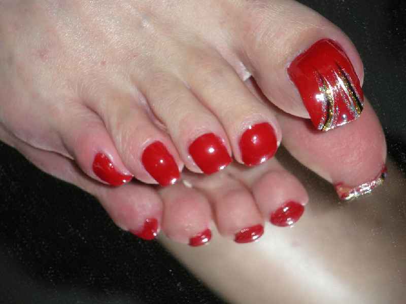 What is appropriate tip for pedicure