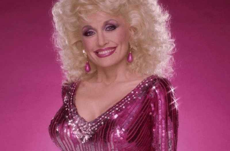 What is Dolly Parton's real name