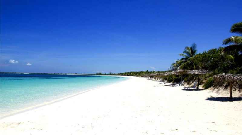 What is the temperature in Cayo Santa Maria Cuba in January