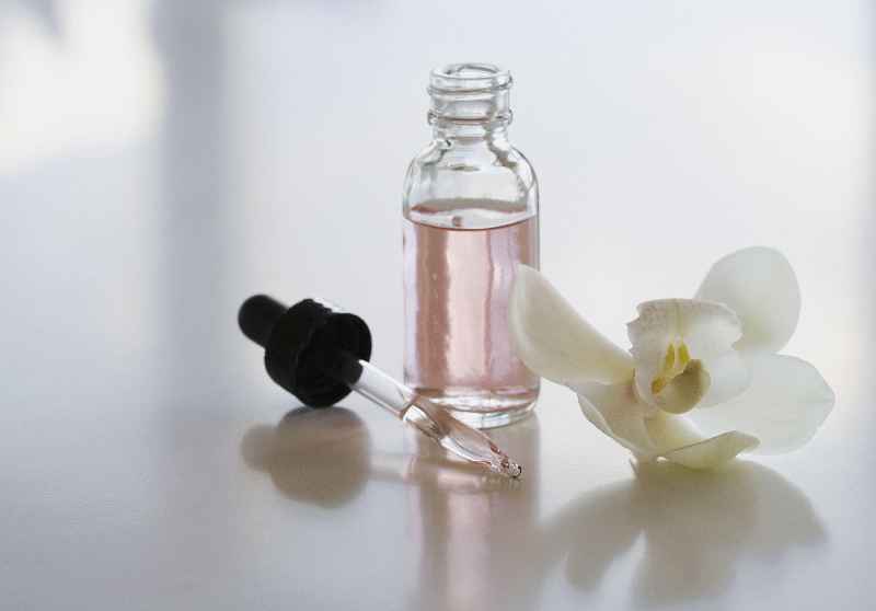What kind of oil is used in perfume