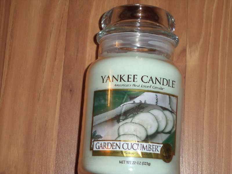 What kind of wax is used in Yankee candles