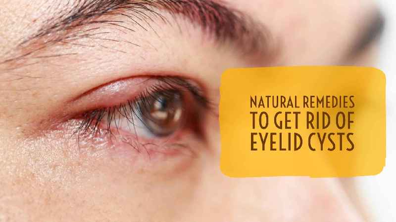 What moisturizer can I use on my eyelids
