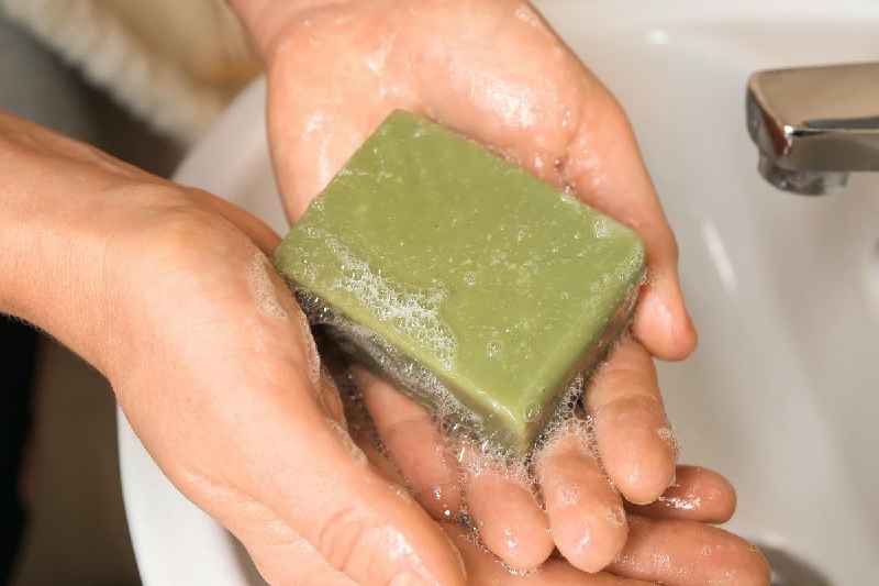 What percentage of fragrance oil should be in soap