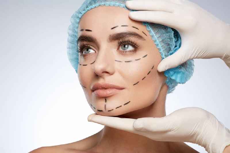 What's the difference between plastic and cosmetic surgery