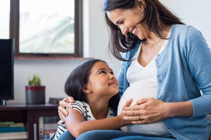 What supplements should breastfeeding mothers take