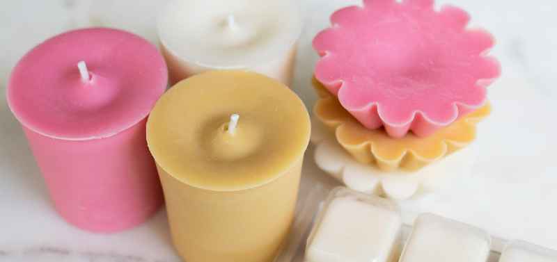 What temperature should you pour soy wax