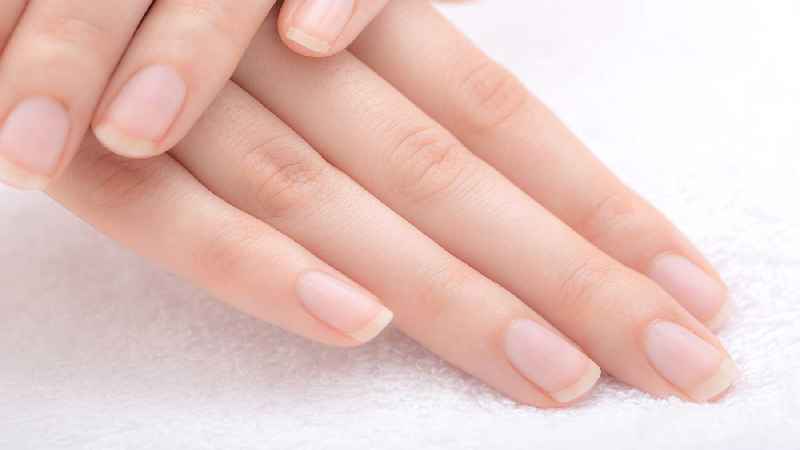 What type of nail file is best for natural nails
