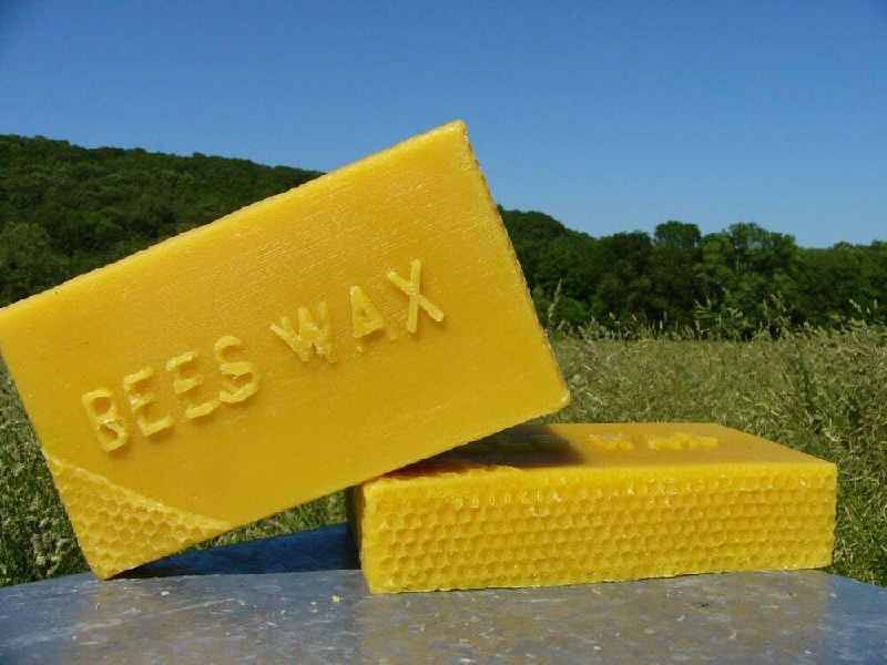 Which is better beeswax or soy wax