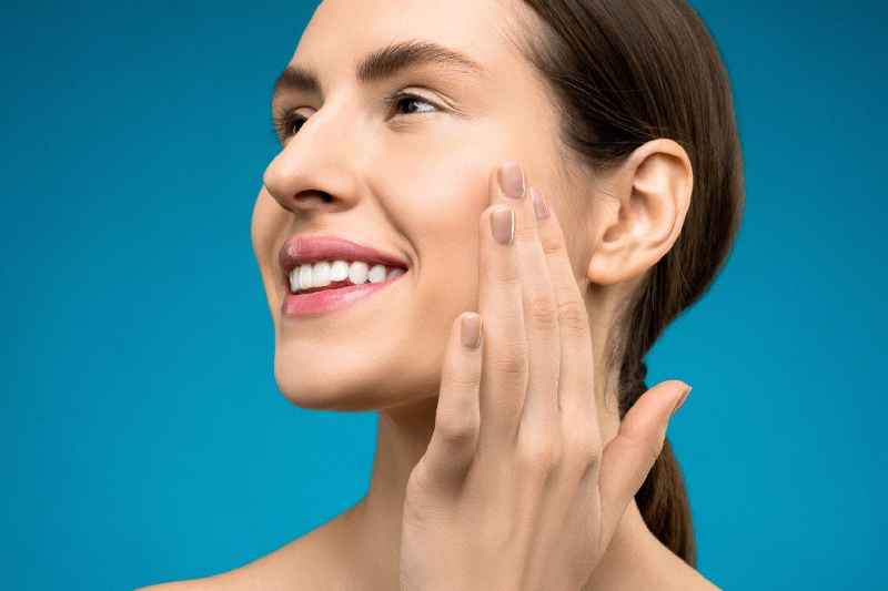 Which is better Ultherapy vs Fraxel